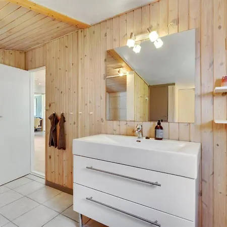 Prázdninový dům Rudi - 450m From The Sea In Ne Jutland By Interhome Hals