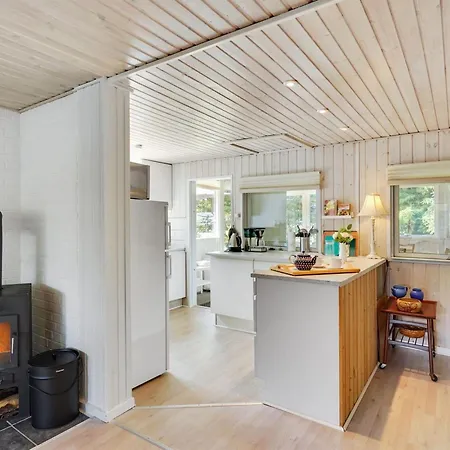 Rudi - 450m From The Sea By Interhome